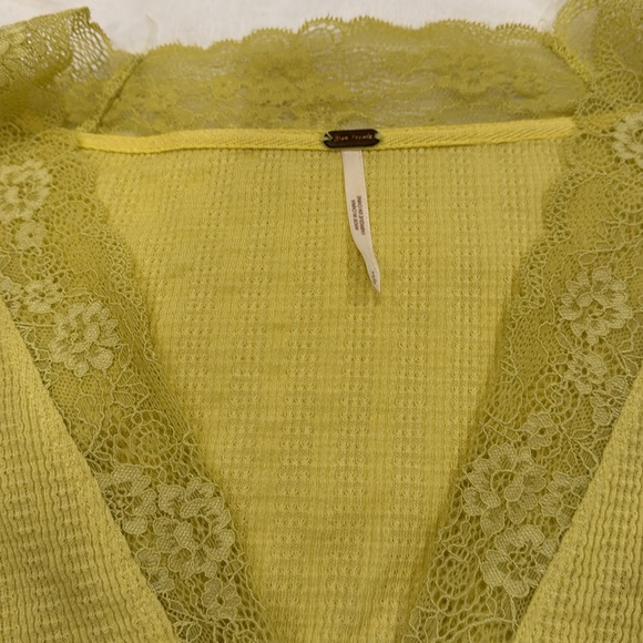 Free people cropped button up sweater - Picture 2 of 6